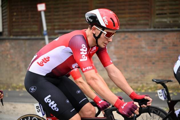 Baloise Belgium Tour 2025 Stage 5 BRUSSEL, BELGIUM - JUNE 22 : Giddings Joshua (GBR) of Lotto in action during stage 5 of the 94th edition of Baloise Tour of Belgium an UCI ProSeries 2.Pro cycling road race stage for Men Elite of 183.2 km with start in Brussel and finish in Brussel on June 22, 2025 in Brussel, Belgium, 22 06 2025 ( Motordriver Guy De Vuyst - Brussel Belgium  Copyright: xTomasxSiskx