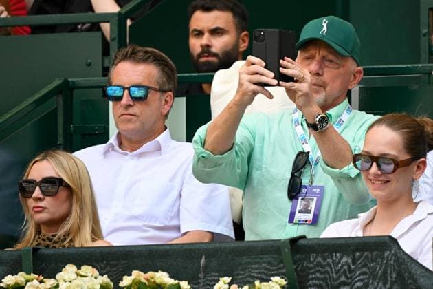 Halle, OWL Arena, 22 06 25, GER, Men, Tennis, Terra Wortmann Open 2025, Final Alexander BUBLIK KAZ Daniil MEDVEDEV Picture from left Tournament Director Ralf WEBER with Boris BECKER Nordrhein Westfalen Germany
