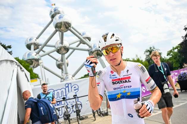 Baloise Belgium Tour 2025 Stage 5 BRUSSEL, BELGIUM - JUNE 22 : Merlier Tim (BEL) of Soudal - Quick Step after the race during stage 5 of the 94th edition of Baloise Tour of Belgium an UCI ProSeries 2.Pro cycling road race stage for Men Elite of 183.2 km with start in Brussel and finish in Brussel on June 22, 2025 in Brussel, Belgium, 22 06 2025 ( Motordriver Guy De Vuyst - Brussel Belgium  Copyright: xTomasxSiskx