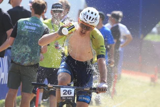 UCI MTB World Cup - XCO Pierre Teyssot MAXPPP ; UCI MTB World Cup - XCO. Commezzadura, Italy on June 22, 2025. Cross-Country Olympic Race, Men Under 23, Tom Schellekens (NED) under hot temperature Pierre Teyssot Maxppp Commezzadura Trentino Italy  Copyright: xMAXPPPxPierrexTeyssotx PT1_5777 PT1_5777