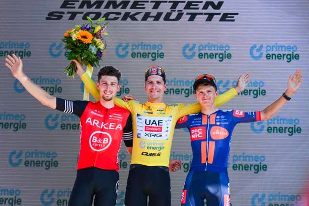 Tour de Suisse 2025 Stage 8 EMMETTEN STOCKHUTTE, SWITZERLAND - JUNE 22 : Vauquelin Kevin (FRA) of Arkea - B&B Hotels, Onley Oscar (GBR) of Team Picnic PostNL, Almeida Joao (POR) of UAE Team Emirates - XRG on the podium during stage 8 of the 88th edition of Tour de Suisse an UCI World Tour 2.UWT Individual Time Trial stage for Men Elite of 10.1 km with start in Beckenried and finish in Emmetten Stockhutte on June 22, 2025 in Emmetten Stockhutte, Switzerland, 22 06 2025 ( Motordriver Kenny Verfaillie - Emmetten Stockhutte Switzerland  Copyright: xVincentxKalutx