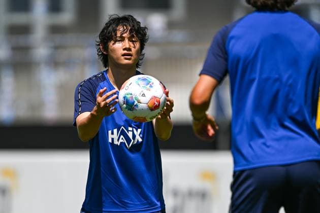 Yosuke Furukawa SV Darmstadt 98 on the ball, GER, training kick-off, SV Darmstadt 98 football, 2 Bundesliga, 2025 2026 season, 22 06 2025 GER, training kick-off, SV Darmstadt 98 football, 2 Bundesliga, 2025 2026 season, 22 06 2025 Darmstadt Copyright: xEibner-Pressefoto FlorianxWiegandx EP_FWD