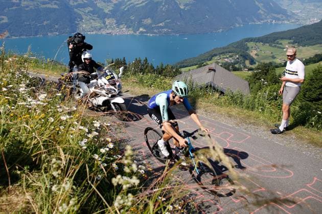 TDS 8 Stage Felix Gall AUT Team Decathlon AG2R La Mondiale 22 06 2025 Emmetten, SWITZERLAND, Mens Tour de Suisse 8 Stage Beckenried Stockhuette Felix Gall AUT Team Decathlon AG2R La Mondiale on the climb to Stockhuette Lake Lucerne in the background