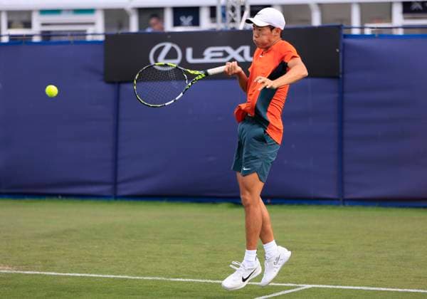 22nd June 2025; Devonshire Park, Eastbourne, East Sussex, England: Lexus International Eastbourne, Qualifying Day 2; Chun-Hsin Tseng (TPE) plays a forehand shot against Mattia Bellucci (ITA)  ActionPlus12804339 HongboxChen