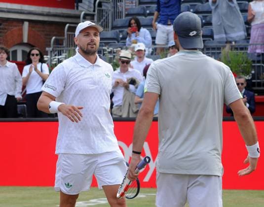 Tennis - 2025 ATP, Tennis Herren Men s HSBC Men™s Championships - Mens doubles Final - Nikola Mektic (Croatia) & Michael Venus (NZ) vs Julian Cash (Gbr) & Lloyd Glasspool (GBR) - Queen™s Club - Sunday 22nd June 2025 Julian Cash (Gbr) & Lloyd Glasspool (GBR) celebrate winning match point 
