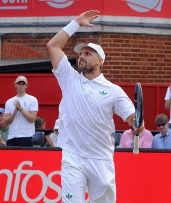 Tennis - 2025 ATP, Tennis Herren Men s HSBC Men™s Championships - Mens doubles Final - Nikola Mektic (Croatia) & Michael Venus (NZ) vs Julian Cash (Gbr) & Lloyd Glasspool (GBR) - Queen™s Club - Sunday 22nd June 2025 Lloyd Glasspool (GBR) celebrates winning match point 