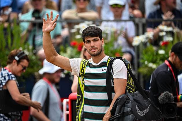 22nd June 2025; HSBC Championships, Queens Club, West Kensington, London, England: HSBC Mens Championships Queens Club, Day 7; Carlos Alcaraz (ESP) arrives on court for the final against Jiri Lehecka (CZE)  ActionPlus12804503 GodfreyxPitt