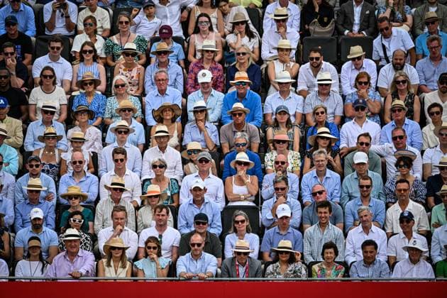 22nd June 2025; HSBC Championships, Queens Club, West Kensington, London, England: HSBC Mens Championships Queens Club, Day 7; Fans enjoy a gripping contest in the final  ActionPlus12804535 GodfreyxPitt