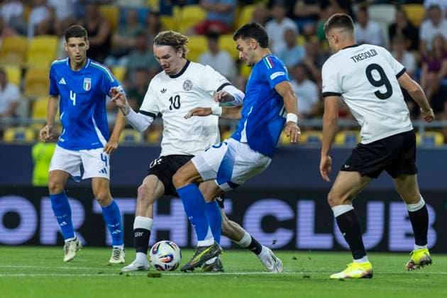 UEFA U21 European Championship, quarter-final Germany Italy 22 06 2025 Nick Woltemade Germany, 10 , Diego Coppola Italy, 15 , Matteo Prati Italy, 4 , Nicolo Tresoldi Germany, 9 during the UEFA U21 European Championship quarter-final match Germany Italy, on 22 06 2025, DAC Arena, Dunajska Streda, Slovakia Copyright: xBEAUTIFULxSPORTS Meuselx