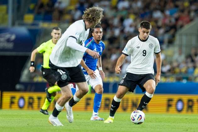 UEFA U21 European Championship, quarter-final Germany Italy 22 06 2025 Nicolo Tresoldi Germany, 9 , Nick Woltemade Germany, 10 during the UEFA U21 European Championship quarter-final match Germany Italy, on 22 06 2025, DAC Arena, Dunajska Streda, Slovakia Copyright: xBEAUTIFULxSPORTS Meuselx