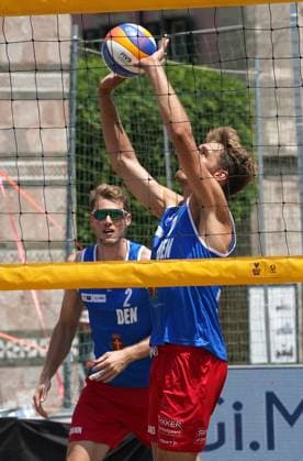Volleyball World Beach Tour Futures Messina Mollgaard and Houmann (DEN) play against Hopt and Pfretzschner (GER) in the final for third place in the men s tournament at the Volleyball World Beach Pro Tour Futures in Messina, Italy, on June 22, 2025. Messina Italy  Copyright: xGabrielexMaricchiolox originalFilename:maricchiolo-volleyba250622_npWTZ.jpg