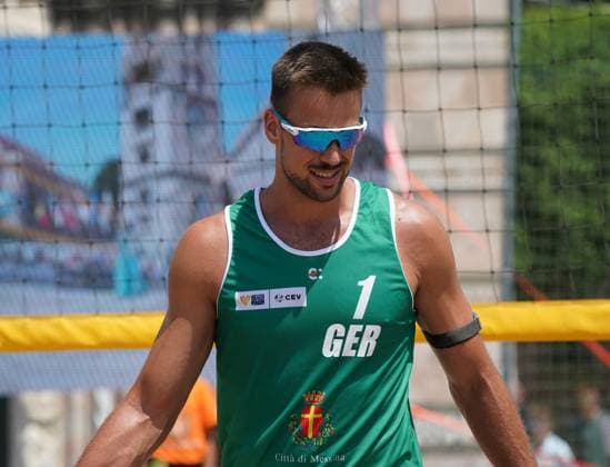 Volleyball World Beach Tour Futures Messina Mollgaard and Houmann (DEN) play against Hopt and Pfretzschner (GER) in the final for third place in the men s tournament in Messina, Italy, on June 22, 2025. Messina Italy  Copyright: xGabrielexMaricchiolox originalFilename:maricchiolo-volleyba250622_nps5H.jpg