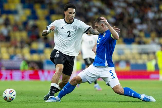 UEFA U21 European Championship, quarter-final Germany Italy 22 06 2025 Nnamdi Collins Germany, 2 , Lorenzo Pirola Italy, 5 during the UEFA U21 European Championship quarter-final match Germany Italy, on 22 06 2025, DAC Arena, Dunajska Streda, Slovakia Copyright: xBEAUTIFULxSPORTS Meuselx
