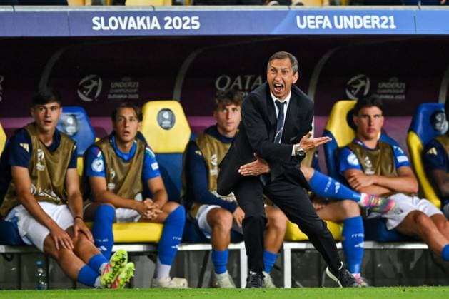 DUNAJSKA STREDA - Italy U21, U 21 coach Carmine Nunziata at the DAC Arena during the quarterfinal European Under-21 Championship game between Germany and Italy. ANP Hollandse Hoogte SOC 2025 xVIxANPxSportx xGerritxvanxKeulenxIVx 530321420 originalFilename: 530321420.jpg