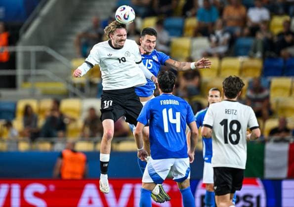 DUNAJSKA STREDA - (l-r) Nick Woltemade of Germany U21, U 21 Diego Coppola of Italy U21 at the DAC Arena during the quarterfinal European Under-21 Championship game between Germany and Italy. ANP Hollandse Hoogte SOC 2025 xVIxANPxSportx xGerritxvanxKeulenxIVx 530322302 originalFilename: 530322302.jpg