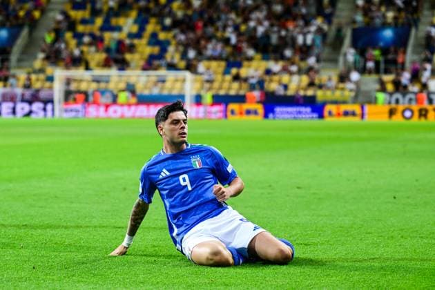 DUNAJSKA STREDA - Giuseppe Ambrosino of Italy U21, U 21 celebrates the 2-2 at the DAC Arena during the quarterfinal European Under-21 Championship game between Germany and Italy. ANP Hollandse Hoogte SOC 2025 xVIxANPxSportx xGerritxvanxKeulenxIVx 530324268 originalFilename: 530324268.jpg