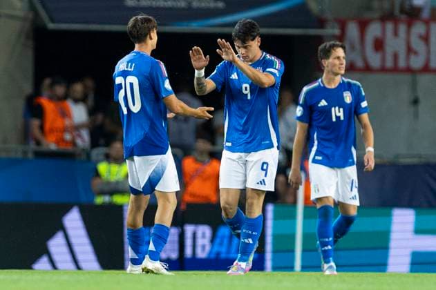 UEFA European Under-21 Championship, quarter-final Germany Italy 22 06 2025 Giuseppe Ambrosino Italy, 9 celebrates after his goal with Niccolo Pisilli Italy, 20 during the UEFA European Under-21 Championship quarter-final match Germany Italy, on 22 06 2025, DAC Arena, Dunajska Streda, Slovakia Copyright: xBEAUTIFULxSPORTS Meuselx
