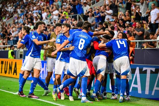 DUNAJSKA STREDA - Giuseppe Ambrosino of Italy U21, U 21 celebrates the 2-2 at the DAC Arena during the quarterfinal European Under-21 Championship game between Germany and Italy. ANP Hollandse Hoogte SOC 2025 xVIxANPxSportx xGerritxvanxKeulenxIVx 530324320 originalFilename: 530324320.jpg