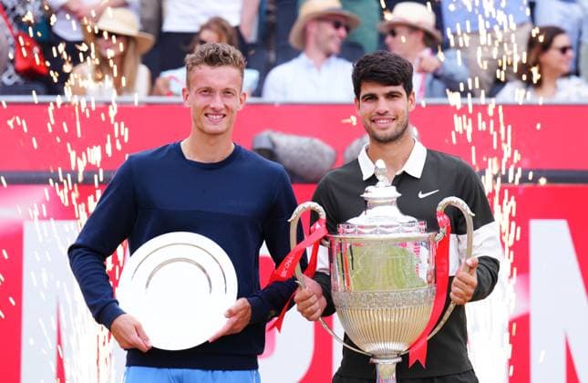 Carlos Alcaraz and Jiri Lehecka pose with their trophies Queen s Club Championships, Day 14, Queen s Club, West Kensington, London, UK - 22 Jun 2025  Copyright: xJavierxGarcia Shutterstockx 15366611cx