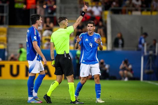 GERMANY U21, U 21 - ITALY U21 Referee Manfredas Lukjancukas shows a red card to Mattia Zanotti of Italy, Matteo Prati during the UEFA European Under-21 Championship 2025 Quarterfinal football match between Germany U21 and Italy U21. Stadium DAC Arena (MOL Arena), Dunajska Streda, Slovakia, June 22, 2025. Photo by Branislav Racko Copyright: xx 080A4340