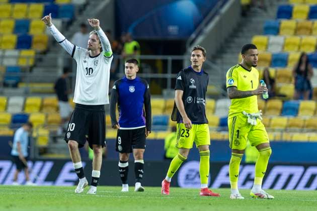 UEFA U21 European Championship, quarter-final Germany Italy 22 06 2025 Nick Woltemade Germany, 10 , Nicolo Tresoldi Germany, 9 , Nahuel Noll Germany, 23 , Noah Atubolu Germany, 1 during the UEFA U21 European Championship quarter-final match Germany Italy, on 22 06 2025, DAC Arena, Dunajska Streda, Slovakia Copyright: xBEAUTIFULxSPORTS Meuselx