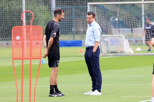 DEU, DFL, 2 FBL Hertha BSC, Training, 23 06 2025, Sportforum, Berlin, DEU, DFL, 2 FBL Hertha BSC, Training, im Bild Benjamin Weber Sportdirektor, Hertha BSC Berlin , Co Trainer Andre Mijatovic Hertha BSC Berlin DFL regulations prohibit any use of Photographs as image sequences and or quasi video nordphotoxGmbHx xEngler nph00076