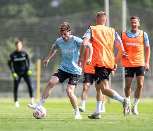 Football, Men, Season 2025 26, 2 Bundesliga, Hertha BSC, Training kick-off, f l Leon Jensen Hertha BSC , Palko Dardai Hertha BSC , Paul Seguin Hertha BSC , 23 06 2025, Copyright: xSebastianxRäppold MatthiasxKochx