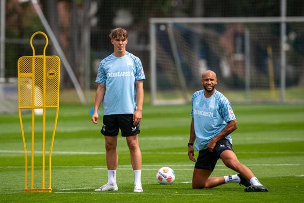 Soccer, Men, Season 2025 26, 2 Bundesliga, Hertha BSC, Training kick-off, f l Kennet Eichhorn Hertha BSC , John Anthony Brooks Hertha BSC , 23 06 2025, Copyright: xSebastianxRäppold MatthiasxKochx