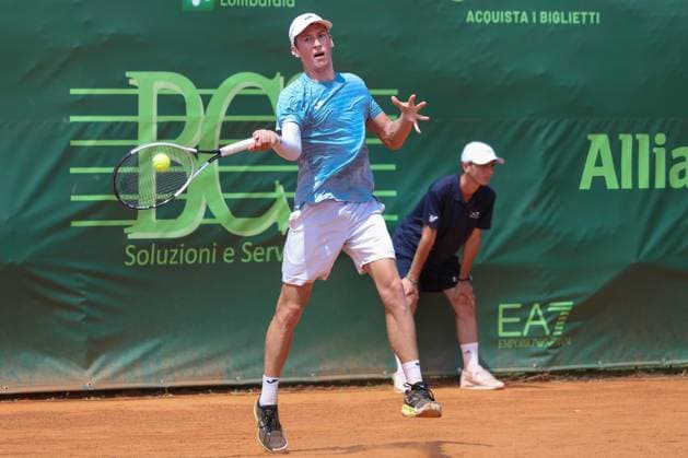 Milan: Luka Mikrut vs Kimmer Coppejans, ATP, Tennis Herren Challenger Tour Milan 2025 Italy, Milan, 2025 06 23: Kimmer Coppejans forehand shot during tennis match between Luka Mikrut (CRO) vs Kimmer Coppejans (BEL), ATP Challenger Tour Milan 2025, 1st Round, Aspria Tennis Club Italy, Milan, 2025 06 23: tennis match between Luka Mikrut (CRO) vs Kimmer Coppejans (BEL), ATP Challenger Tour Milan 2025, 1st Round, Aspria Tennis Club. Milan Italy Copyright: FabrizioxAndreaxBertani