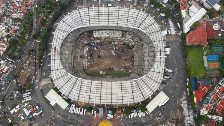 Fußball, Bauarbeiten im Aztekenstadion in Mexiko-Stadt Renovation works of the Azteca Stadium venue for the opening match of the FIFA World Cup, WM, Weltmeisterschaft, Fussball 2026 MEXICO CITY, MEXICO - JUNE 24: An aerial view of the Azteca Stadium during the renovation works ahead of the 2026 FIFA World Cup, in Mexico City, Mexico on June 24, 2025. Mexico City s iconic Azteca Stadium which hosted the 1970 and 1986 World Cup finals is expected to reopen in March next year and it will be the venue for the opening match of the FIFA World Cup 2026. The transformation of the stadium will include a hybrid field, new changing rooms, hospitality zones and new seats, among others. Daniel Cardenas Anadolu Mexico City Mexico. Editorial use only. Please get in touch for any other usage.  Copyright: x2025xAnadoluxDanielxCardenasx