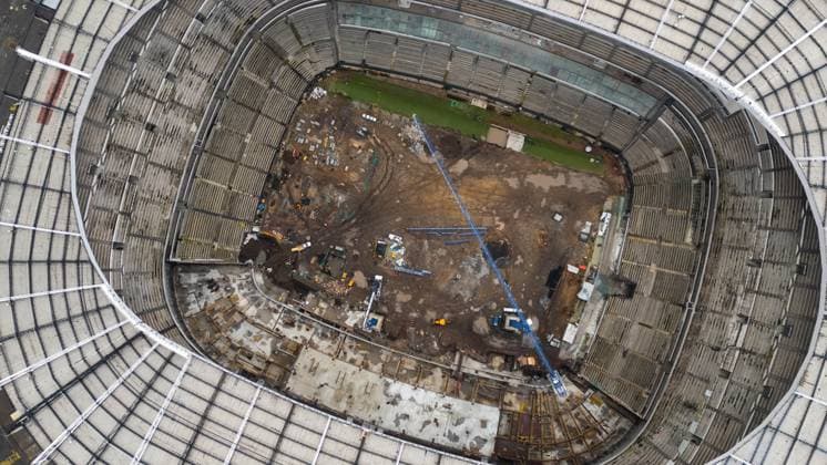 Fußball, Bauarbeiten im Aztekenstadion in Mexiko-Stadt Renovation works of the Azteca Stadium venue for the opening match of the FIFA World Cup, WM, Weltmeisterschaft, Fussball 2026 MEXICO CITY, MEXICO - JUNE 24: An aerial view of the Azteca Stadium during the renovation works ahead of the 2026 FIFA World Cup, in Mexico City, Mexico on June 24, 2025. Mexico City s iconic Azteca Stadium which hosted the 1970 and 1986 World Cup finals is expected to reopen in March next year and it will be the venue for the opening match of the FIFA World Cup 2026. The transformation of the stadium will include a hybrid field, new changing rooms, hospitality zones and new seats, among others. Daniel Cardenas Anadolu Mexico City Mexico. Editorial use only. Please get in touch for any other usage.  Copyright: x2025xAnadoluxDanielxCardenasx