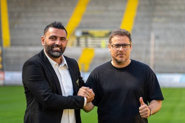 Erdal Celik Alemannia Aachen, Technical Director left and Benedetto Muzzicato Alemannia Aachen, Head Coach right at the Aachen Tivoli Coach presentation of Benedetto Muzzicato at TSV Alemannia Aachen, Football, 3 Liga, Season 2025 2026, 25 06 2025 Coach presentation of Benedetto Muzzicato at TSV Alemannia Aachen, Football, 3 Liga, Season 2025 2026, 25 06 2025 Aachen Copyright: xEibner-Pressefoto JustinxDerondex EP_JDU
