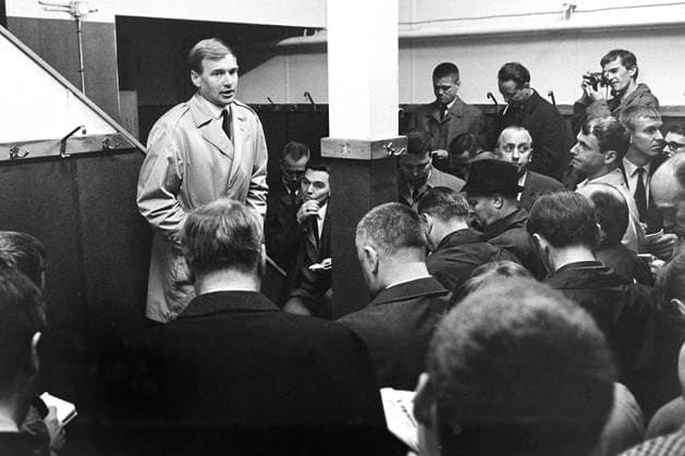 670517 Football, Sweden East Germany, 0 1 Sweden coach Orvar Bergmark meets the press after the match  Copyright: BILDBYRAN BB670517BB024