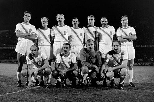681009 Football, World Cup Qualification, Sweden Norway, 5 0 Old stars in place Back row from left Bengt Gustavsson, Gösta Löfgren, Bengt Berndtsson, Olle Hakansson, Owe Ohlsson, Gunnar Gren and Arne Selmosson Front row from left Prawitz Öberg, Reino Börjesson, Tore Svensson and Sigvard Parling Copyright: BILDBYRAN BB681009BB001