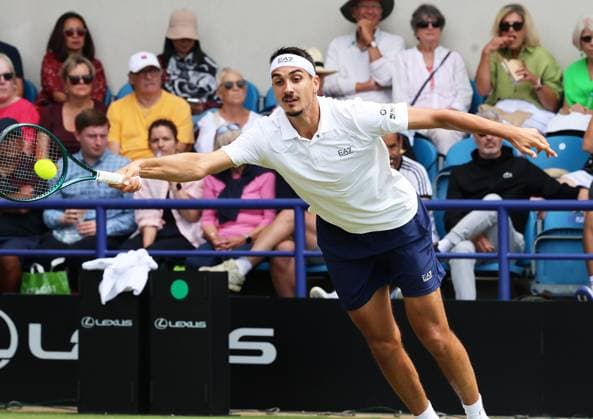 TENNIS - Eastbourne Open EASTBOURNE,ENGLAND,25.JUN.25 - TENNIS - ATP, Tennis Herren World Tour, Eastbourne Open. Image shows Lorenzo Sonego (ITA).  GEPAxpictures xAlanxGrieves