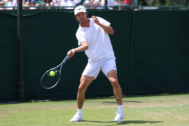 TENIS WIMBLEDON 2025 LONDYN 250625 N Z JAPONCZYK TARO DANIEL W DRUGIEJ RUNDZIE KWALIFIKACJI MARCIN CHOLEWINSKI NEWSPIX.PL TENNIS WIMBLEDON 2025 LONDON 25062025 TARO DANIEL OF JAPAN IN THE SECOND ROUND OF QUALIFICATION NEWSPIX.PL --- newspix.pl 