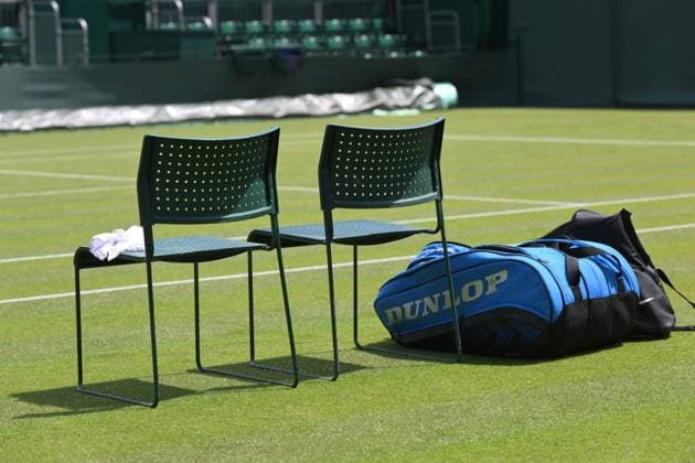 Wimbledon Tennis Championships - Practice Day LONDON, UNITED KINGDOM - JUNE 25: A tennis platers racquets and kit on the grass practice courts at The All England, All England Lawn Tennis and Croquet Club ahead of the Wimbledon tennis championships in London, United Kingdom on June 25, 2025. Ray Tang Anadolu London United Kingdom. Editorial use only. Please get in touch for any other usage.  Copyright: x2025xAnadoluxRayxTangx