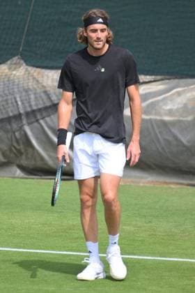 Wimbledon Tennis Championships - Practice Day LONDON, UNITED KINGDOM - JUNE 25: Greek tennis player Stefanos Tsitsipas practices on the grass courts ahead of the Wimbledon tennis championships held at the All England, All England Lawn Tennis and Croquet Club in London, United Kingdom on June 25, 2025. Ray Tang Anadolu London United Kingdom. Editorial use only. Please get in touch for any other usage.  Copyright: x2025xAnadoluxRayxTangx