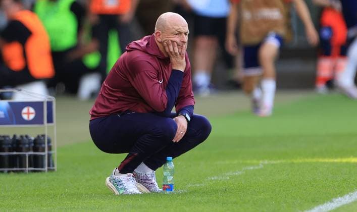 England Under 21 manager Lee Carsley shows a look of dejection England U21, U 21 v Netherlands U21, UEFA U21 Championship, Semi-Final, National Football Stadium, Bratislava, Slovakia - 25 Jun 2025Bratislava National Football Stadium Slovakia  Copyright: xNikolaxKrstic Shutterstockx 15373680bk