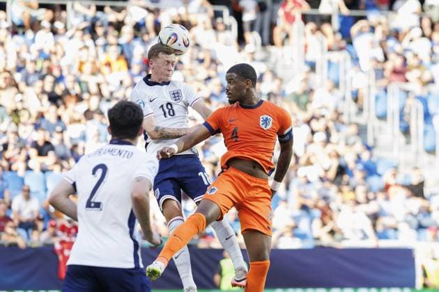 BRATISLAVA , 25-06-2025 , Football stadium Tehelne pole. Narodny football stadium , UEFA U21, U 21 Euro2025 , semi-finals , England U21 - Netherlands U21. (L-R) England U21 player Jay Stansfield, Netherlands U21 player Jorrel Hato England U21 - Netherlands U21  x29893673x Copyright: