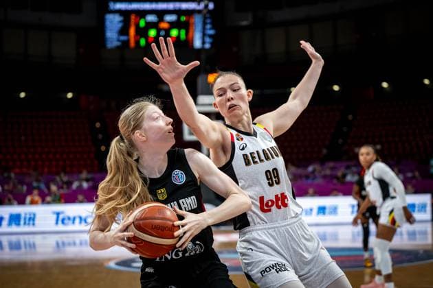 Basketball Piraeus 25 06 2025 FIBA Women™s Eurobasket 2025 Quarterfinals Belgium BEL Germany GER Frida Bühner Germany, No 20 IneJORIS Belgium, No 99