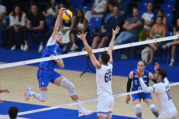 SERBIA vs IRAN NEMANJA MASULOVIC volleyball Serbia vs Iran VNL Volleyball nations league Beogradska arena hall, Belgrade 25.06.2025 Foto: VOLLEYBALL, FIVB VOLLEYBALL NATIONS LEAGUE, SERBIA, IRAN Belgrade Belgrade arena Serbia Copyright: xMarkoxMetlas xMNxPressx
