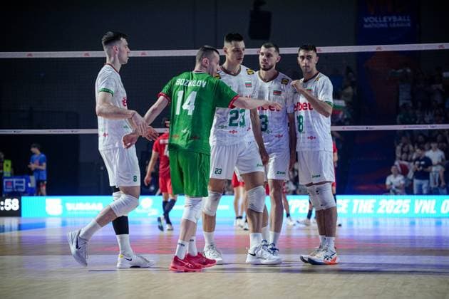 Volleyball - FIVB Men s Volleyball Nations League - Bulgaria - Japan - 25.06.2025 Aleksandar Nikolov, Iliya Petkov, Venislav Antov Bulgaria Copyright: xYulianxTodorovx