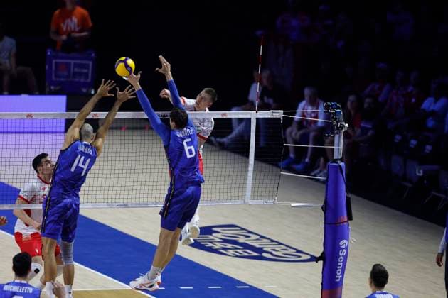 NOW ARENA HOFFMAN ESTATES ILLINOIS USA 25.06.2025 MECZ LIGI NARODOW W SIATKOWCE MEZCZYZN POLSKA WLOCHY VOLLEYBALL NATIONS LEAGUE GAME BETWEEN POLAND AND ITALY N Z KAMIL SEMENIUK KAMIL KRZACZYNSKI NEWSPIX.PL --- newspix.pl  KSK