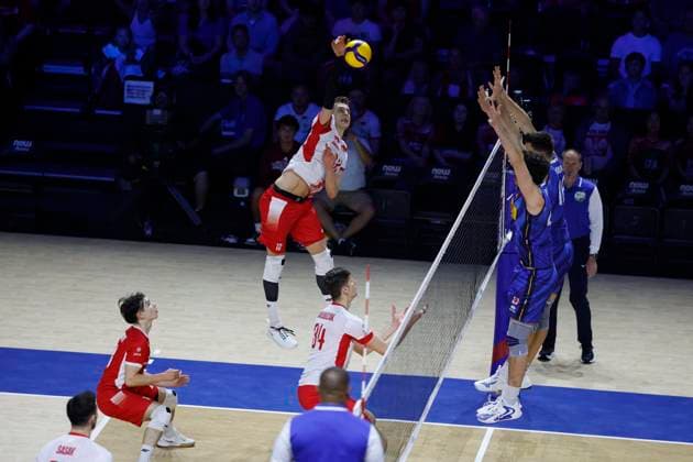 NOW ARENA HOFFMAN ESTATES ILLINOIS USA 25.06.2025 MECZ LIGI NARODOW W SIATKOWCE MEZCZYZN POLSKA WLOCHY VOLLEYBALL NATIONS LEAGUE GAME BETWEEN POLAND AND ITALY N Z ARTUR SZALPUK KAMIL KRZACZYNSKI NEWSPIX.PL --- newspix.pl  KSK