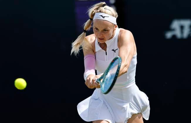 25th June 2025; Devonshire Park, Eastbourne, East Sussex, England; Lexus International Eastbourne, Day 3; Rebecca Srankova (SVK) plays a forehand shot against Varvara Gracheva (FRA)  ActionPlus12805495 HongboxChen