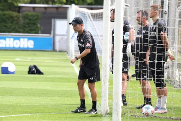 DEU, DFL, 2 FBL Hertha BSC, Training, 26 06 2025, Sportforum, Berlin, DEU, DFL, 2 FBL Hertha BSC, Training, im Bild Cheftrainer Stefan Leitl Hertha BSC Berlin DFL regulations prohibit any use of Photographs as image sequences and or quasi video nordphotoxGmbHx xEngler nph00076