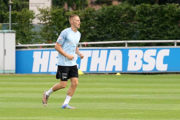 DEU, DFL, 2 FBL Hertha BSC, Training, 26 06 2025, Sportforum, Berlin, DEU, DFL, 2 FBL Hertha BSC, Training, im Bild Palko Dardai Hertha BSC Berlin 20 DFL regulations prohibit any use of Photographs as image sequences and or quasi video nordphotoxGmbHx xEngler nph00076