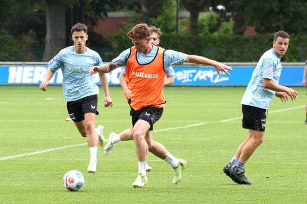 DEU, DFL, 2 FBL Hertha BSC, Training, 26 06 2025, Sportforum, Berlin, DEU, DFL, 2 FBL Hertha BSC, Training, in the picture Sebastian Groenning Hertha BSC Berlin 88 , Diego Demme Hertha BSC Berlin 6 DFL regulations prohibit any use of Photographs as image sequences and or quasi video nordphotoxGmbHx xEngler nph00076