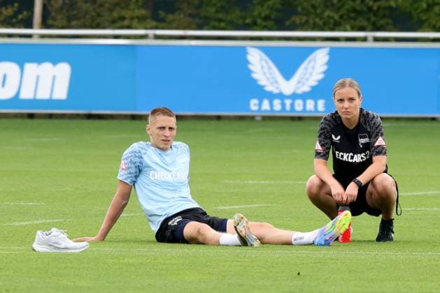 DEU, DFL, 2 FBL Hertha BSC, Training, 26 06 2025, Sportforum, Berlin, DEU, DFL, 2 FBL Hertha BSC, Training, im Bild Palko Dardai Hertha BSC Berlin 20 , Psychologin DFL regulations prohibit any use of Photographs as image sequences and or quasi video nordphotoxGmbHx xEngler nph00076